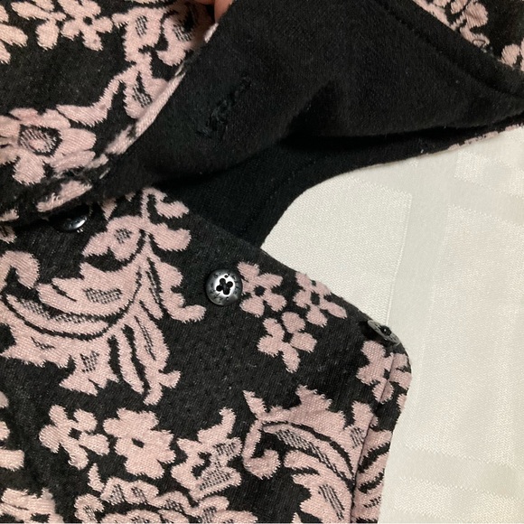 Fancy but comfy girls swing dress size 4. Black with Pink flowers. - Picture 6 of 8